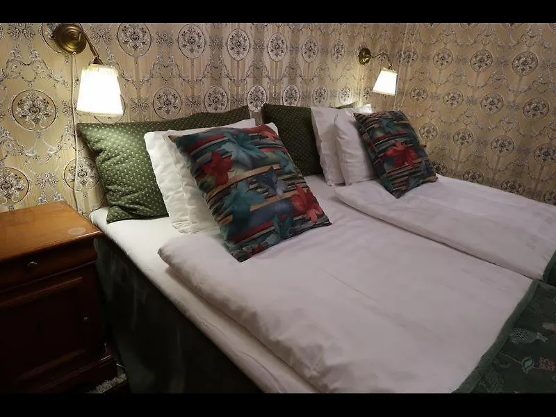 Hotel Tre Sma Rum Stockholm 2*,